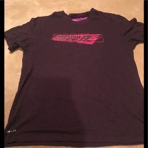Nike dri-fit Tee